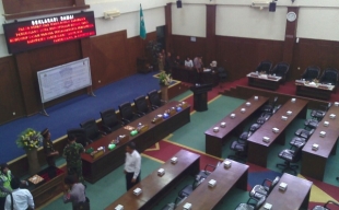 Suasana Ruangan DPRD Sesaat Sebelum Deklarasi Damai Dimulai