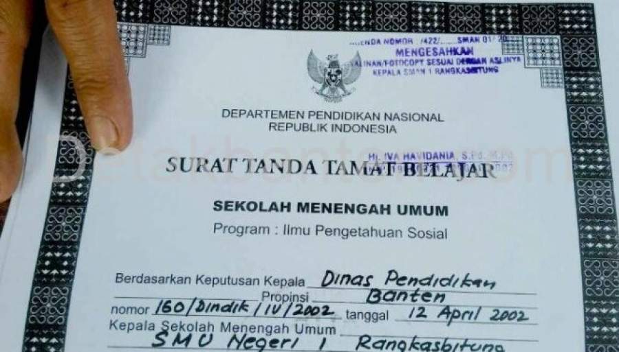 Detak Banten Pelayanan Legalisir Sman 1 Rangkasbitung Dikeluhkan Warga