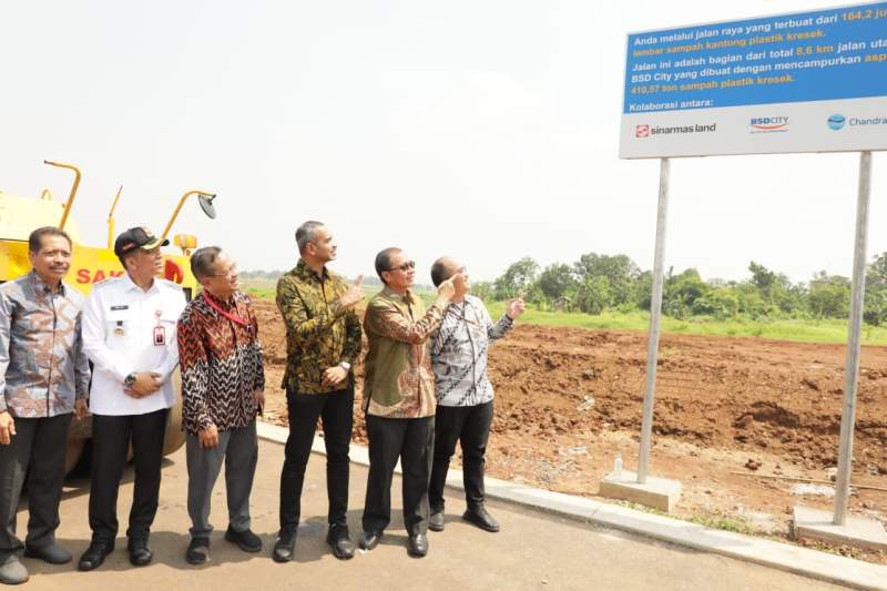 Pj Bupati Tangerang Hadiri Peresmian Penggunan Aspal Berbahan Plastik di BSD