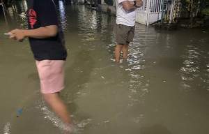 Sungai Meluap, Ratusan Rumah Di Perum GAS Sukadiri Banjir