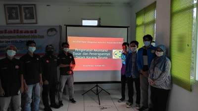 Penyuluhan Mengenai Pemahaman Akuntansi Kepada Karang Taruna