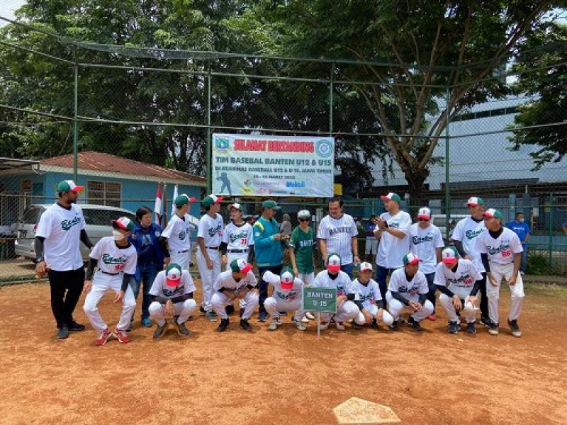 Tim Base Ball Banten U12 dan U15 di Surabaya dengan Anggaran Swadaya