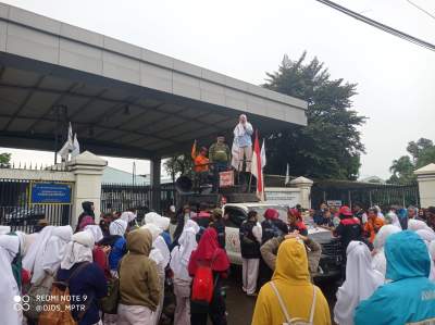 Langgar Perjanjian PKB, Buruh PT PEMI Balaraja Demo Besar - Besaran