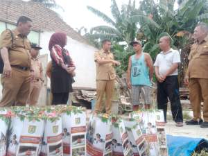 Wakil Bupati Serdang Bedagai Tinjau Korban Angin Puting Beliung, Beri Bantuan Material dan Sembako