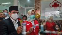 Ketua PMI Tangsel, Airin Rachmi Diany bersama Wakil Walikota Tangsel, Pilar Saga Ichsan
