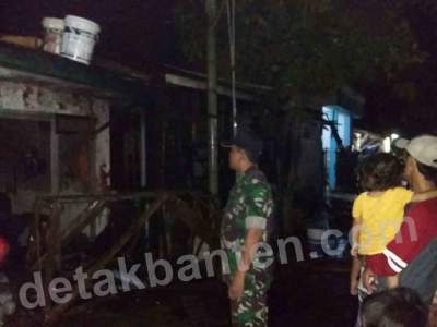 Diduga Korsleting Listrik, Home Industri di Pasar Kemis Ludes Terbakar
