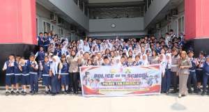 Polwan Polres Tanjung Balai Gelar Police Go To School