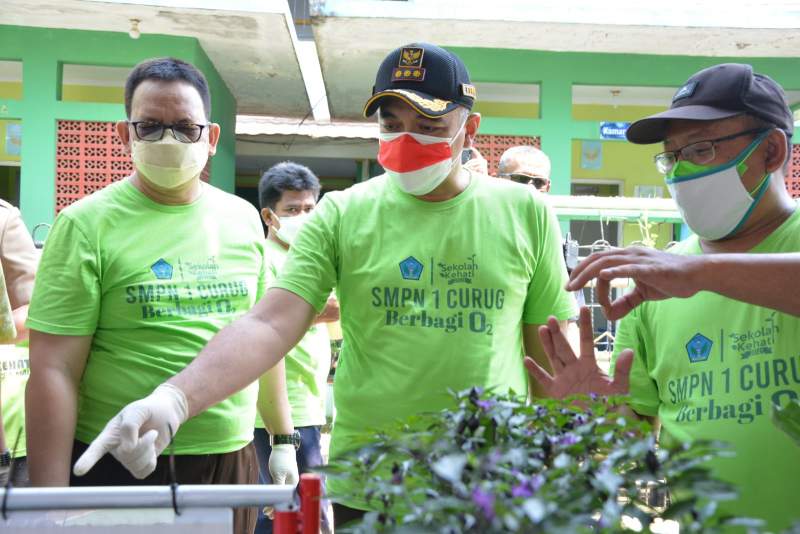 Zaki Luncurkan Program Sekolah ke Hati di SMPN 1 Curug