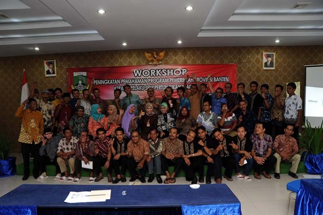 MEDIA TRADISIONAL SEBAGAI SALURAN INFORMASI PEMBANGUNAN