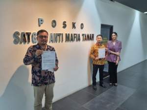 Tim dari Law Firm Hendarsam Marantoko &amp; Partners, Rabu, 19 Oktober 2022 lalu menyambangi Posko Satgas Pencegahan dan Pemberantasan Mafia Tanah di Mabes Polri, Jakarta Selatan.