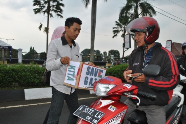 HMI Pandeglang Melakukan Penggalangan Dana Untuk Palestina