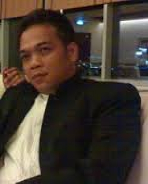 H Mustafa Kamal Singadirata, Mengabdi Untuk Masyarakat