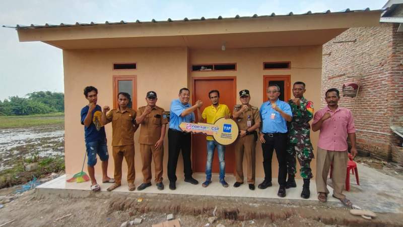 Bedah Rutilahu, PT IKPP Serang Bantu Warga Bangun Rumah Jadi Layak Huni