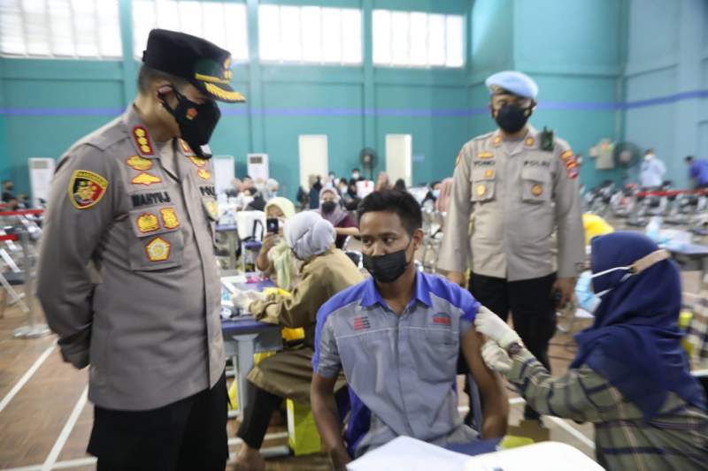 Polresta Tangerang Kawal Pelaksanaan Vaksinasi di Ciputra Group