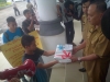 Penyerahan kain kafan kepada perwakilan DPRD Pandeglang