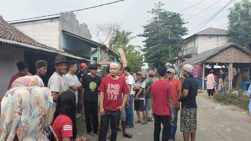 Warga Pagenjahan Kronjo Protes Marak Galian Tanah Ilegal