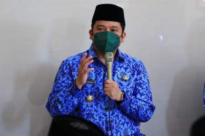 Menyambut HUT Korpri Ke - 50 Tahun, Pemkot Tangerang Berikan Santunan Sebanyak 3.236 Paket Sembako Secara Serentak