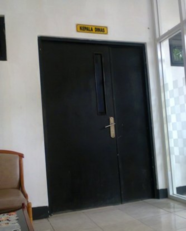 Ruang Kerja Kepala DBMSTR Provinsi Banten selalu kosong menurut stafnya