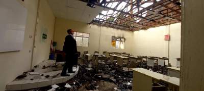 Kondisi SMP Negeri 2 Cilegon pasca dilahap si jago merah, Selasa (17/8/2021).