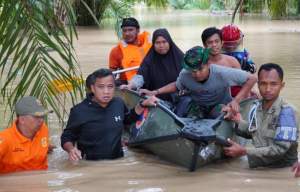 Banjir landa Kota Tebing Tinggi