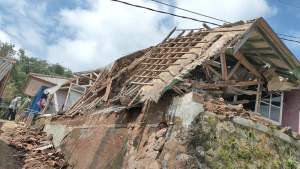 Bangunan terdampak dalam peristiwa gempa bumi di Cianjur, Jawa Barat, pada 21 November 2022 lalu.