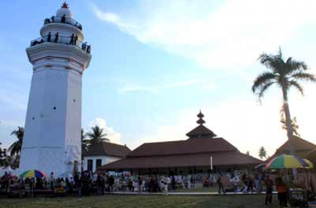 Salah satu obyek wisata religi Masjid Agung Kota Serang