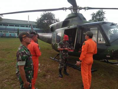 Cuaca Ekstrim, Heli Milik TNI AD Mendarat Darurat Di Kresek