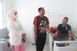 Di Hari Libur, Darma Wijaya Cek Fasilitas dan Kunjungi Pasien RSUD Sultan Sulaiman