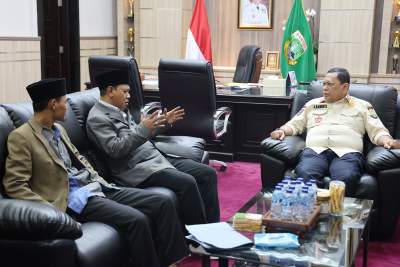Pj Gubernur Banten A Damenta Menerima Kunjungan Pengurus DKM Masjid Agung Ats-Tsauroh Kota Serang