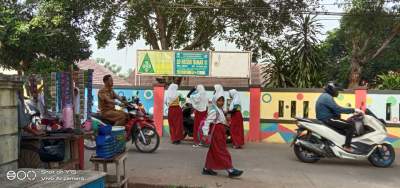 Modus Acara Pelulusan, Oknum Guru SDN Bunar III Diduga Lakukan Pungli