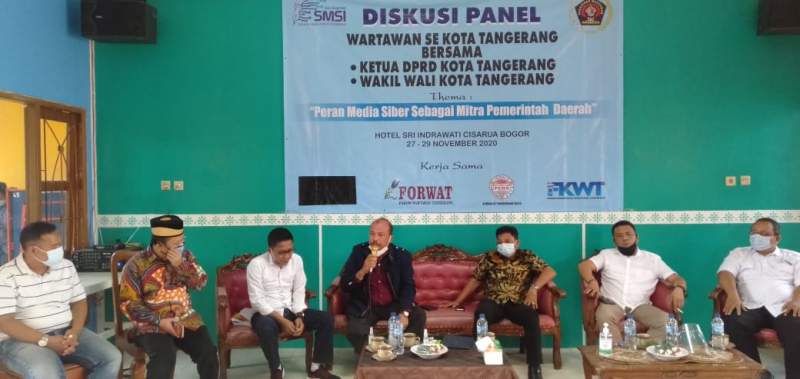 Diskusi SMSI-PWI, Sachrudin: Sinergi Media Dan Pemerintah Penting, Lantaran Masalah Harus Dipecahkan Bersama