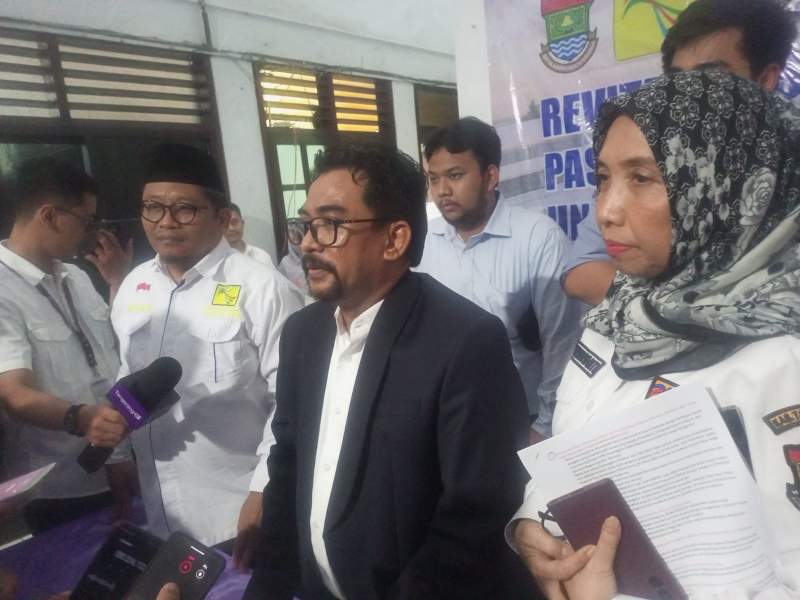Dilaporkan ke Polda Banten, Dirut PD Pasar Gelar Jumpa Pers
