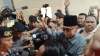 Pendiri Ponpes Al Zaytun, Panji Gumilang saat memenuhi panggilan penyidik Dittipidum Bareskrim Polri di Mabes Polri, Jakarta, Selasa (1/8/2023), malam.
