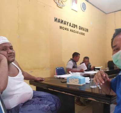 Jelang PSBB, Pendataan Terdampak Covid - 19 Di Sindang Jaya Hingga Larut Malam