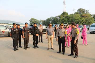 Kapolda Banten Tinjau Arus Mudik di Pelabuhan Merak