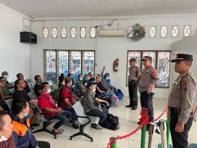 sebanyak 44 PMI dideportasi dari Malaysia tiba di Tanjungbalai.(istimewa).