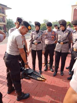 Tingkatkan Kemampuan SAR, Personel Direktorat Samapta Polda Banten Gelar Latihan
