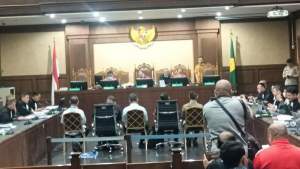 Dirut BAKTI Kominfo, Anang Achmad Latif di persidangan Tipikor Pengadilan Negeri Jakarta Pusat.