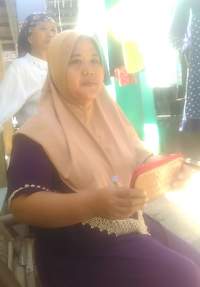 Antri BLT di Kantor Desa Mekar Kondang, Emas 15 Gram Milik Ibu Listiati Hilang