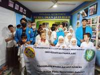 Sambangi Yayasan Nurul Iman Jafariah, Mahasiswa UNPAM Beri Pelatihan Berwirausaha