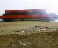 Kapal tongkang PT Cemindo Gemilang.