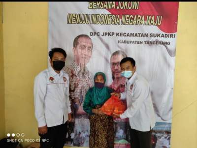 JPKP Cabang Tangerang Bagikan Paket Sembako ke Lansia dan Anak Yatim Piatu