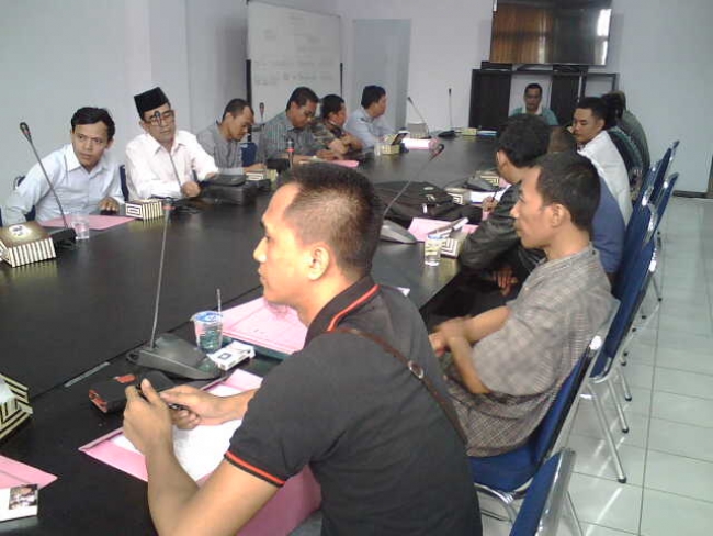 Pembangunan Ternak Ayam Ditolak Sejumlah Warga Tunjung Teja