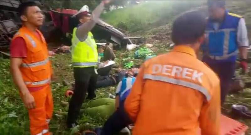 Keluarga Mantan Wabup Tangerang Jadi Korban Lakalantas di Tol Bandung