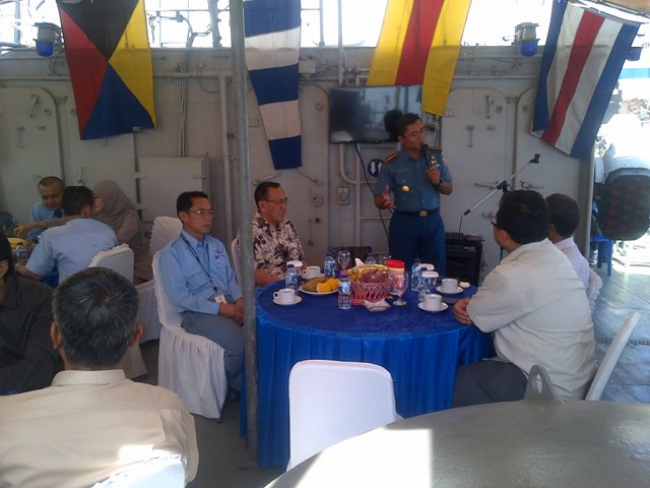Keluarga Maritim Banten Gelar Coffee Morning Diatas Kapal Perang AL
