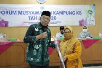 Wakil Walikota Benyamin Davnie Ingatkan Warga Pentingnya Ber-KB