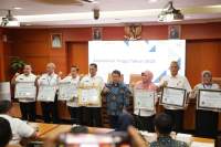 Ombudsman Berikan Penghargaan Kepada 6 OPD Pemkab Tangerang