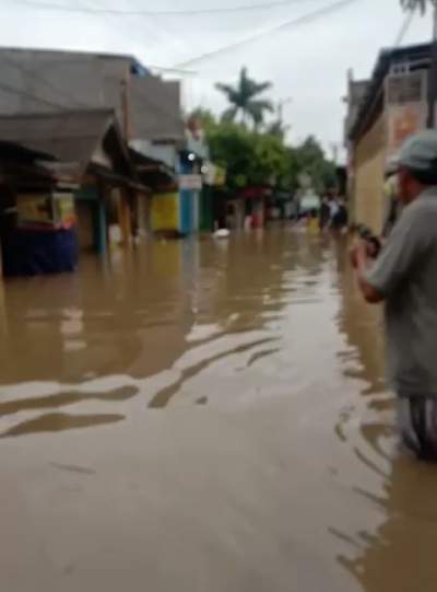 Ratusan Rumah di Curug Hingga Jalan Tol Tangerang - Merak Terendam Banjir