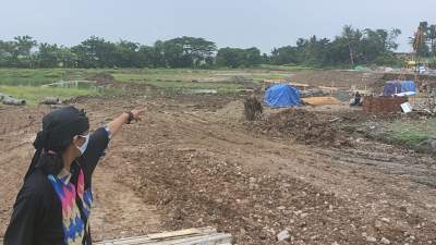 Proyek Waterboom di Kresek Diduga Rusak Tanggul Irigasi