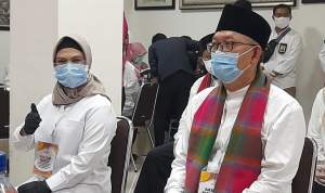 Pasangan nomor urut 2, Siti Nur Azizah-Ruhamaben.